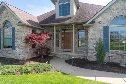 Exterior - 112 Mallard Creek Run, Lagrange, OH 44050 photo 2 of 12
