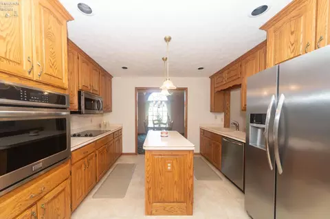 Kitchen - 112 Mallard Creek Run, Lagrange, OH 44050 photo 1 of 5