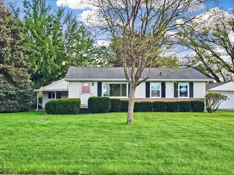 Exterior - 4165 Limerick Rd, Clyde, OH 43410 photo 2 of 12