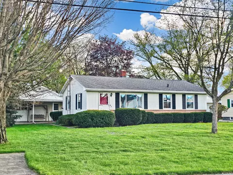 Exterior - 4165 Limerick Rd, Clyde, OH 43410 photo 3 of 12