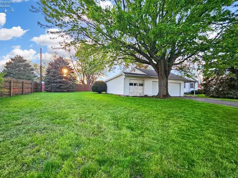 Exterior - 4165 Limerick Rd, Clyde, OH 43410 photo 11 of 12