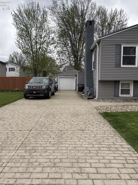 Other - 40 Crestwood Dr, Willard, OH 44890 photo 1 of 4