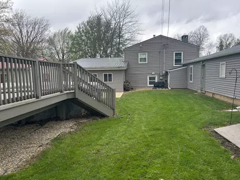 Exterior - 40 Crestwood Dr, Willard, OH 44890 photo 3 of 7