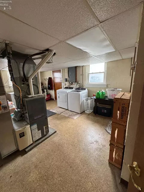 Other - 40 Crestwood Dr, Willard, OH 44890 photo 2 of 4