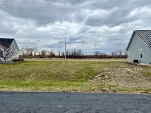 2790 S Amherst, Port Clinton, OH 43452