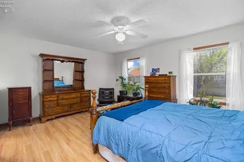 Bedroom - 2327 Stonepath St, Lorain, OH 44052 photo 1 of 10