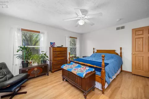 Bedroom - 2327 Stonepath St, Lorain, OH 44052 photo 2 of 10