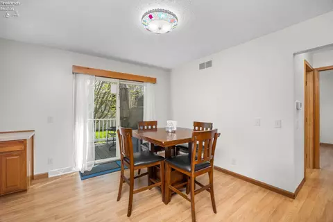 Dining - 2327 Stonepath St, Lorain, OH 44052 photo 1 of 3