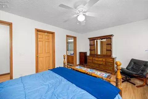 Bedroom - 2327 Stonepath St, Lorain, OH 44052 photo 4 of 10