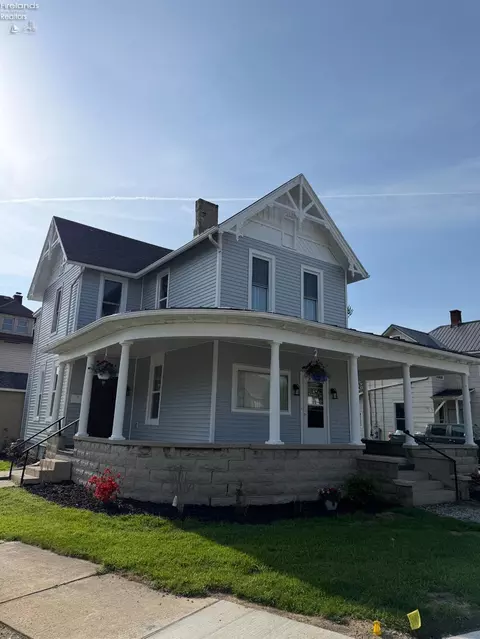 324 N Sandusky St, Tiffin, OH 44883