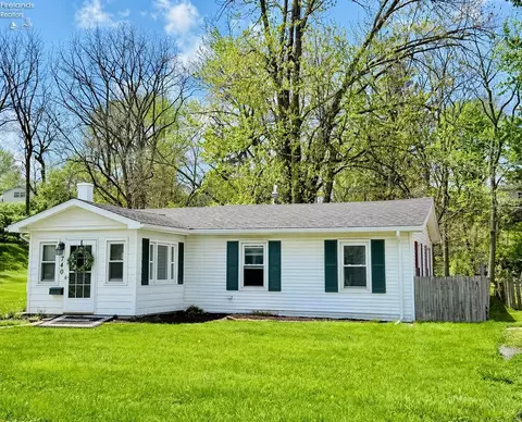 740 N Wood St, Fremont, OH 43420