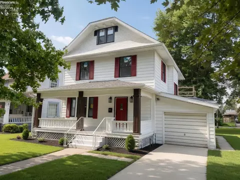 1021 S Sandusky St, Bucyrus, OH 44820