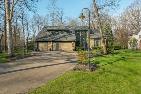 6880 Cliffside, Vermilion, OH 44089