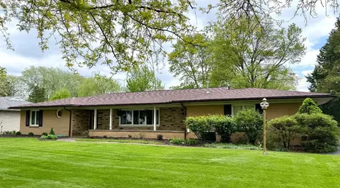 304 Cedar Brook Ln, Sandusky, OH 44870