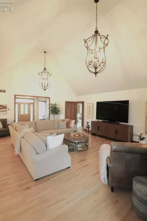 2745 Arcade Rd, Norwalk, OH 44857 photo 10