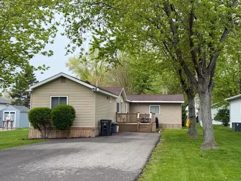 1600 Buck Rd #52, Marblehead, OH 43440