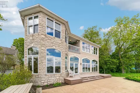 Exterior - 3706 E Baycliffs Dr, Marblehead, OH 43440 photo 6 of 8