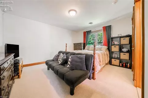 Bedroom - 3706 E Baycliffs Dr, Marblehead, OH 43440 photo 5 of 7