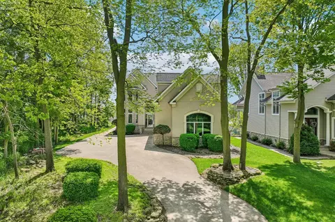 Exterior - 3706 E Baycliffs Dr, Marblehead, OH 43440 photo 8 of 8