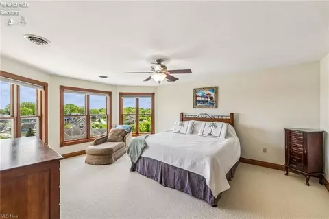 Bedroom - 3706 E Baycliffs Dr, Marblehead, OH 43440 photo 2 of 7