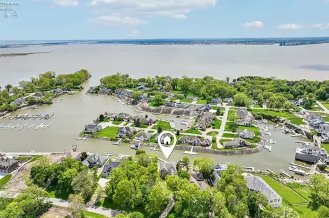 View/Area - 3706 E Baycliffs Dr, Marblehead, OH 43440 photo 1 of 4