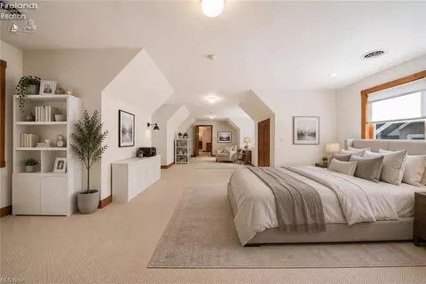 Bedroom - 3706 E Baycliffs Dr, Marblehead, OH 43440 photo 7 of 7
