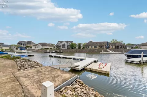 View/Area - 3706 E Baycliffs Dr, Marblehead, OH 43440 photo 4 of 4