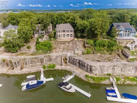 View/Area - 3706 E Baycliffs Dr, Marblehead, OH 43440 photo 1 of 3
