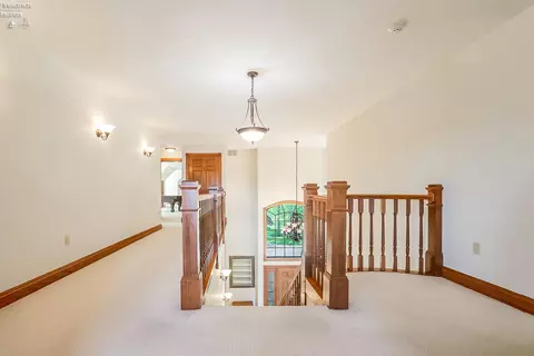 Entry Way - 3706 E Baycliffs Dr, Marblehead, OH 43440 photo 4 of 5