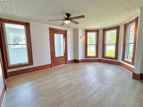 Living - 807 E Main, Bellevue, OH 44811 photo 1 of 8