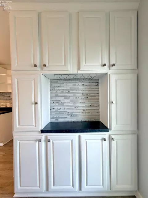 Kitchen - 807 E Main, Bellevue, OH 44811 photo 6 of 7