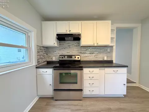 Kitchen - 807 E Main, Bellevue, OH 44811 photo 2 of 7