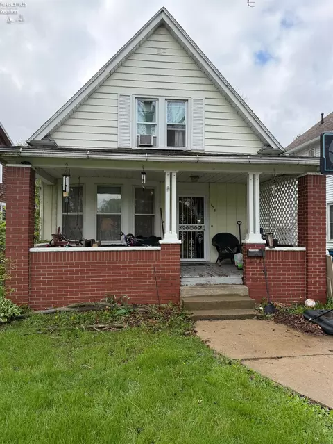 135 Yale Dr, Toledo, OH 43614
