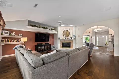 Living - 4104 Pebble Ln, Huron, OH 44839 photo 1 of 3