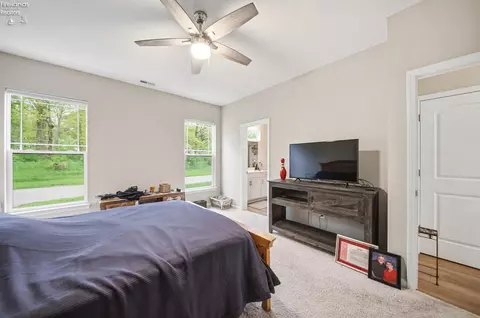 Bedroom - 4075 Coventry Cir, Huron, OH 44839 photo 4 of 10