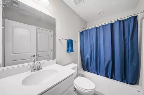 Bath - 4075 Coventry Cir, Huron, OH 44839 photo 3 of 3
