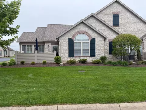 2749 Canterbury Cir, Port Clinton, OH 43452