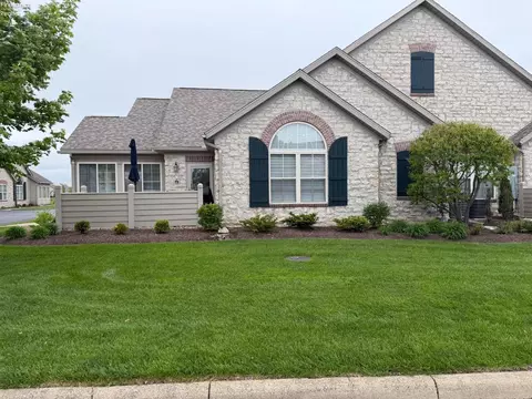 2749 Canterbury Cir, Port Clinton, OH 43452