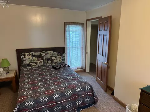 Bedroom - 410 Emerald St, Willard, OH 44890 photo 2 of 7