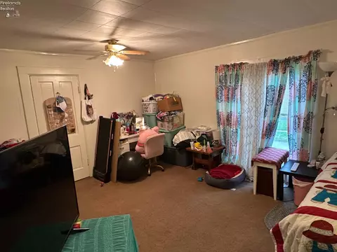 Bedroom - 410 Emerald St, Willard, OH 44890 photo 6 of 7