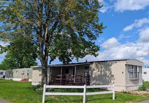 8 5th St, Norwalk, OH 44857