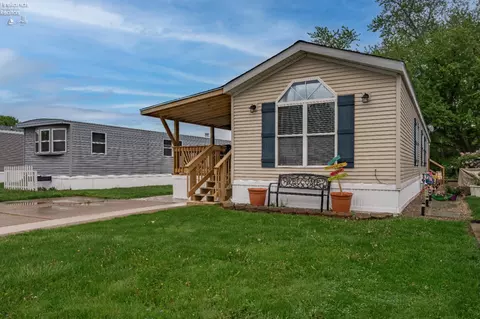 51 Rathbun, Marblehead, OH 43440