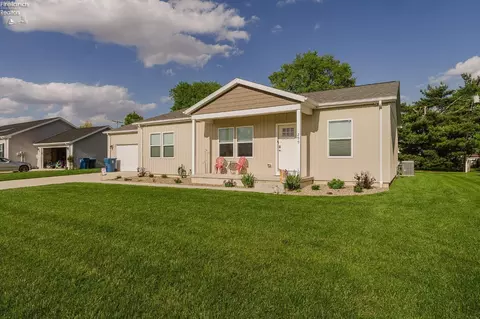 299 Caleb Dr, Fremont, OH 43420