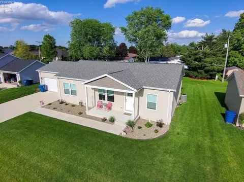 299 Caleb Dr, Fremont, OH 43420