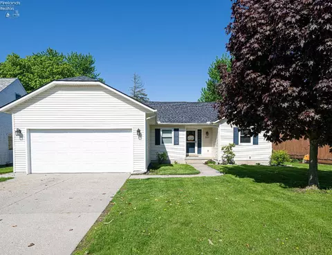 707 Dorn Dr, Sandusky, OH 44870