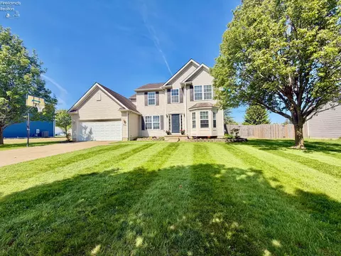 530 Parkside Reserve St, Wellington, OH 44090