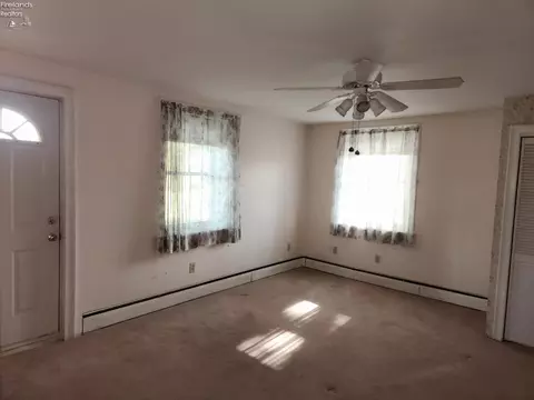 Bedroom - 7603 Darrow Rd, Huron, OH 44839 photo 3 of 12