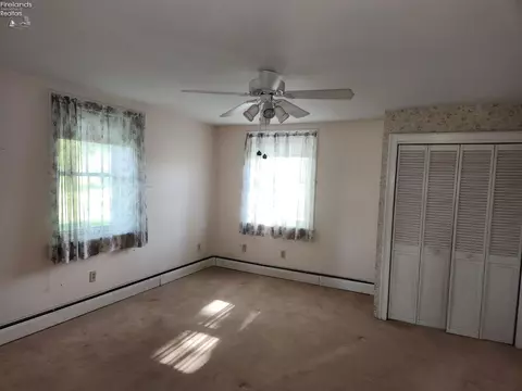 Bedroom - 7603 Darrow Rd, Huron, OH 44839 photo 2 of 12
