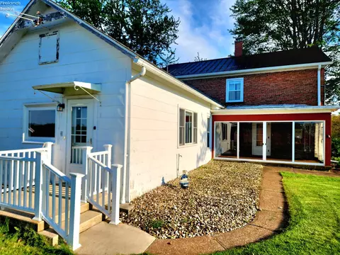 Exterior - 7603 Darrow Rd, Huron, OH 44839 photo 9 of 33