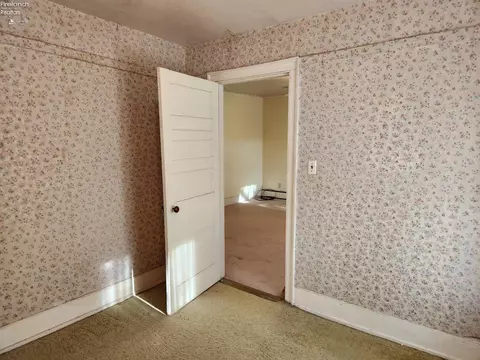 Bedroom - 7603 Darrow Rd, Huron, OH 44839 photo 9 of 12